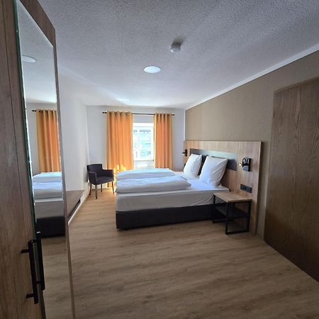 Landgasthof Kreuz Mit Gaestehaus Immendingen エクステリア 写真